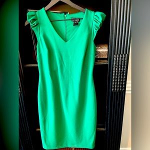 Classic cap sleeve size 4 👗 dress